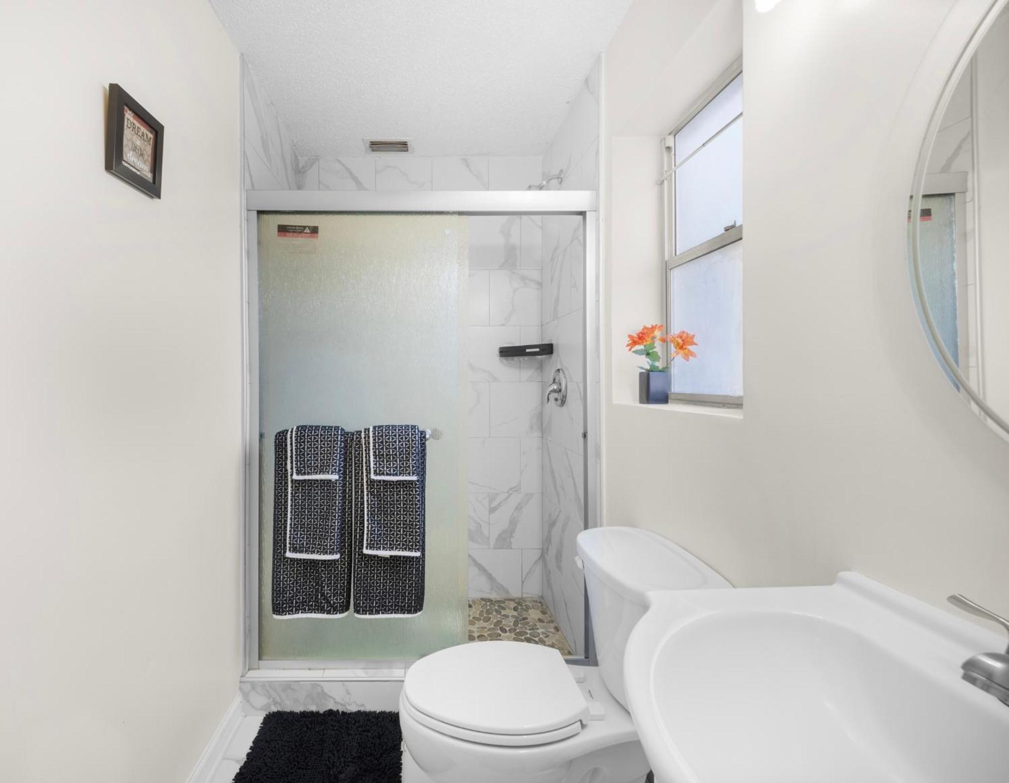 Pet Friendly Large Studio With Free Wi-Fi In Great Location! Orange Park Buitenkant foto